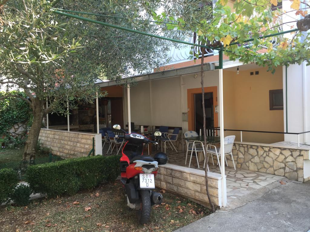 Apartments Bilic Nemira Omiš Extérieur photo